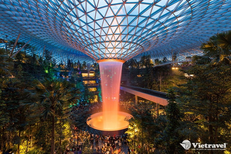 Tp. Đà Nẵng - Singapore - Jewel Changi