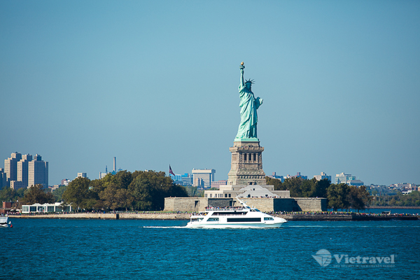 Tp. Hồ Chí Minh ✈  New York  
