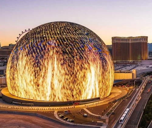 Trên máy bay vượt tuyến đổi ngày