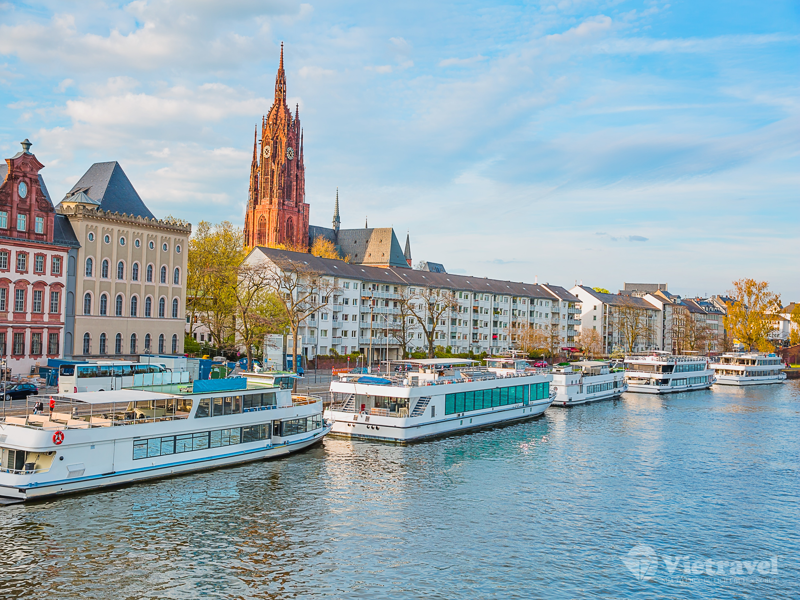 Amsterdam – Cologne – Luxembourg – Belval 