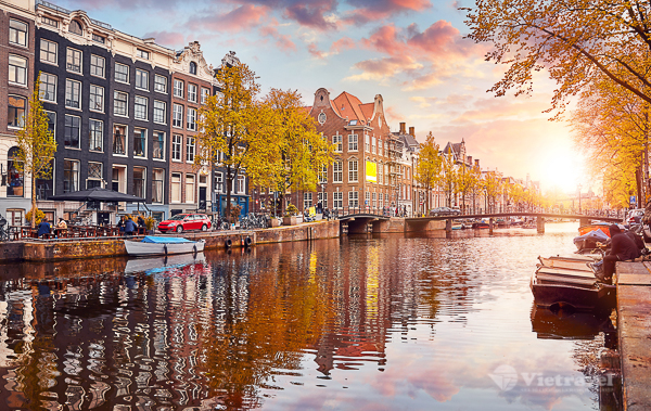 Brussels – Zaanse Schans – Amsterdam 