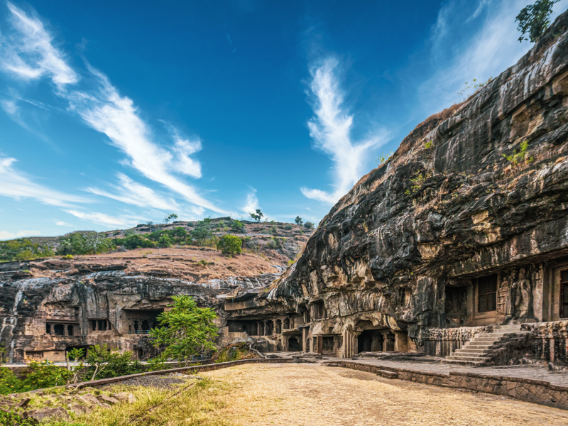 Aurangabad ✈ Mumbai ✈ Tp. Hồ Chí Minh