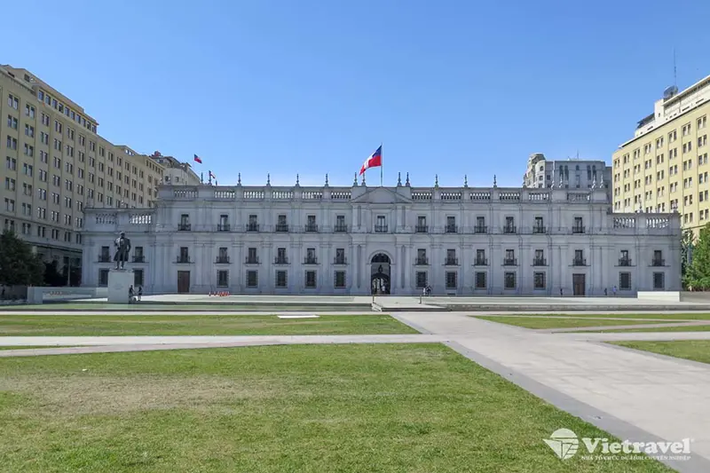 ĐẢO PHỤC SINH – SANTIAGO 	(Ăn ba bữa)
