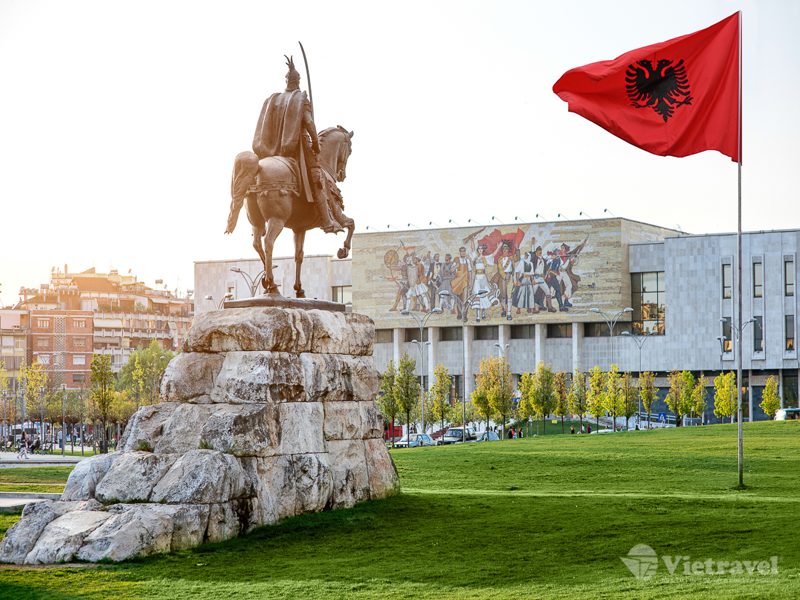 TIRANA - KRUJA - KOTOR - HERCEG NOVI	(Ăn ba bữa)
